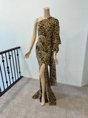 3x/4x Ready to ship Full length 1 Shoulder Animal Print Stretch dress