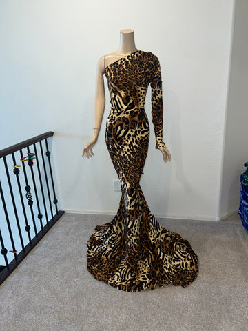 L/XL Ready to ship Full Length 1 shoulder Stretch Animal Print Dress