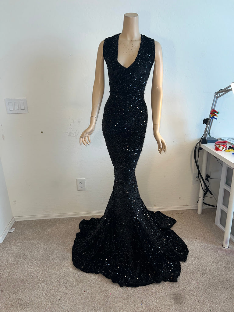 Ready to ship L/XL Stretch Black sequin dress