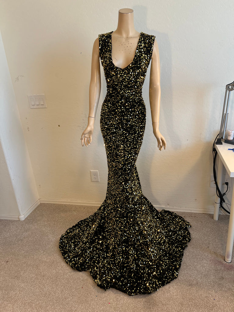 Ready to ship Medium/Large Black and Gold sequin dress