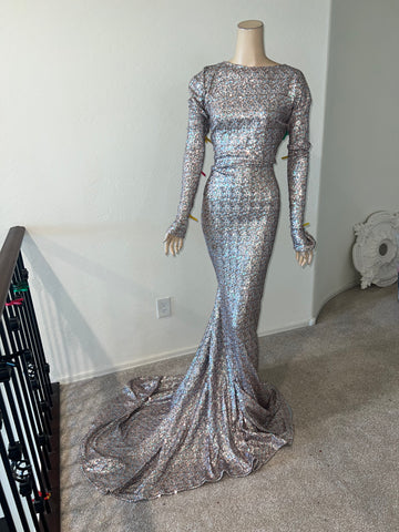 1x/2x Ready to ship Nude Champagne Sequin Gown