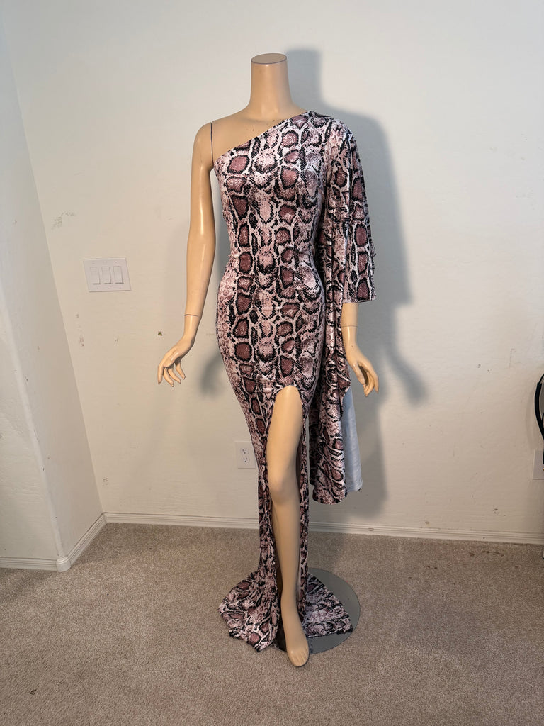 2x/3x Ready to ship Full length 1 Shoulder Stretch Snake Print Dress
