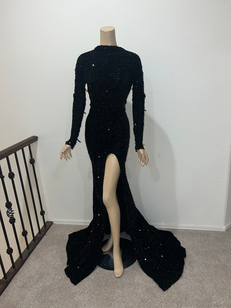 3x/4X Ready to ship Full Length Stretch Black sequin gown