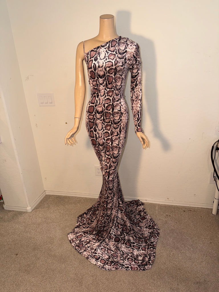L/XL Ready to ship Full length 1 Shoulder Stretch Snake Print Dress