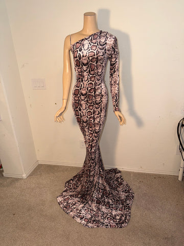 3x/4x Ready to ship Full length 1 Shoulder Stretch Snake Print Dress