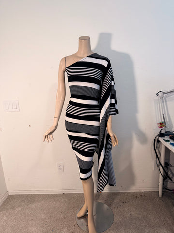 L/XL Ready to ship 1 Shoulder Stretch Black White Cocktail Dress